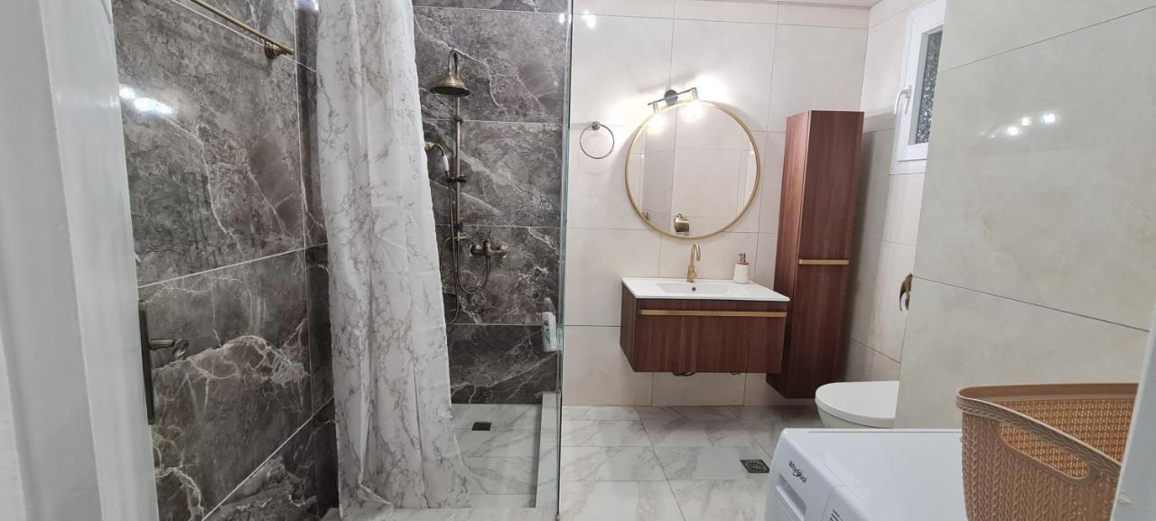 Kv Center Of Athens Apartment Luaran gambar